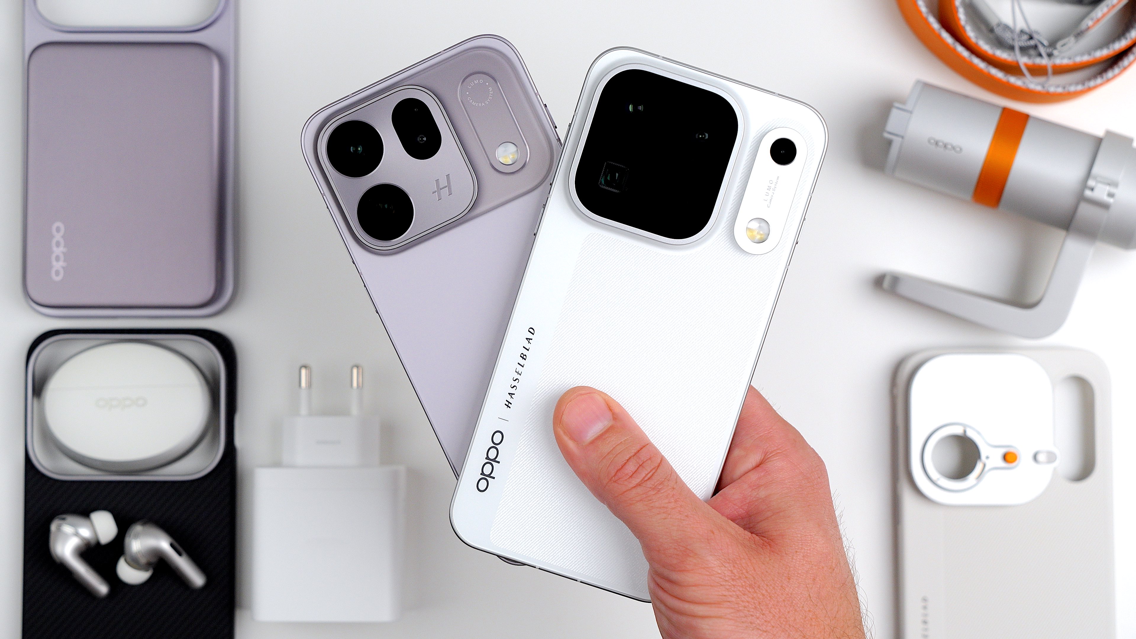 OPPO Find X10 vs OPPO Find X10 Pro Max