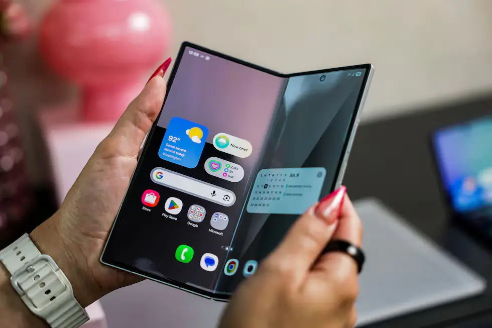 Samsung Galaxy Z Fold 7 Launches as Slimmest Foldable; Privacy Phone Relaunch & Market Shakeup